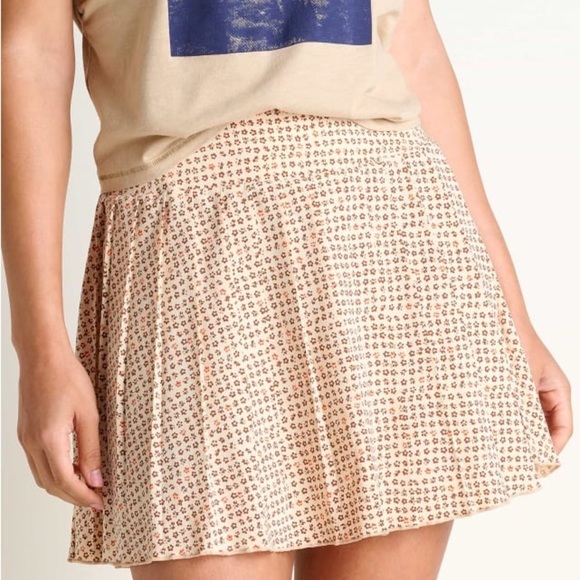 Toad&Co Cream Skater Mini Skirt Pleated Casual